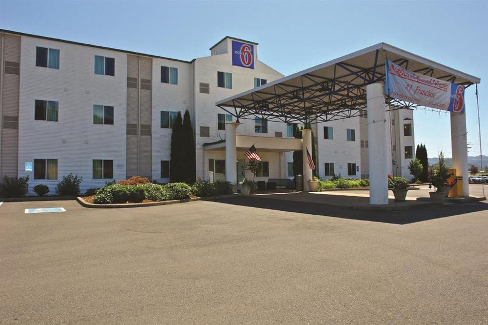 Motel 6-Roseburg, Or ภายนอก รูปภาพ